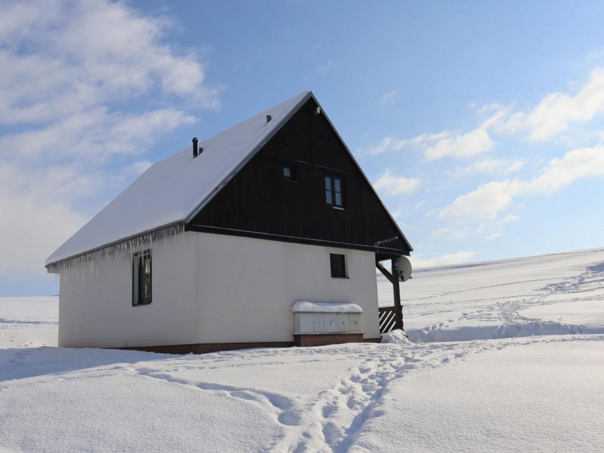 Holiday Home Holiday Hill 42 By Interhome Cista  Exterior photo